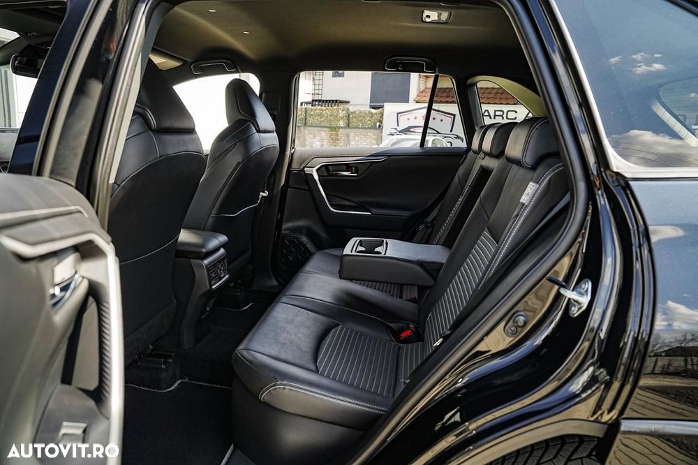 Toyota RAV4 2.5 4x4 Black Edition - 12