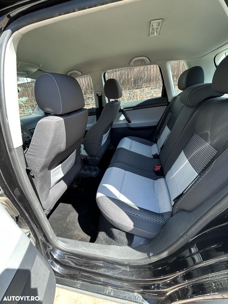 Volkswagen Polo - 12