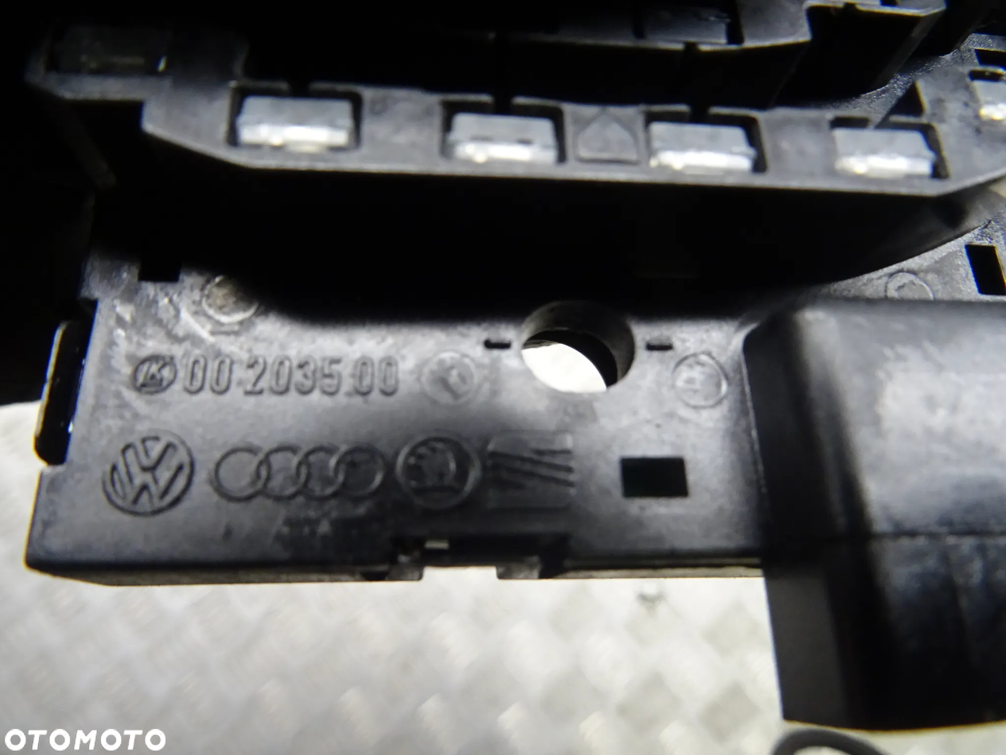 VW GOLF V 1.9TDI CZUJNIK KĄTA SKRĘTU 00203500 - 8