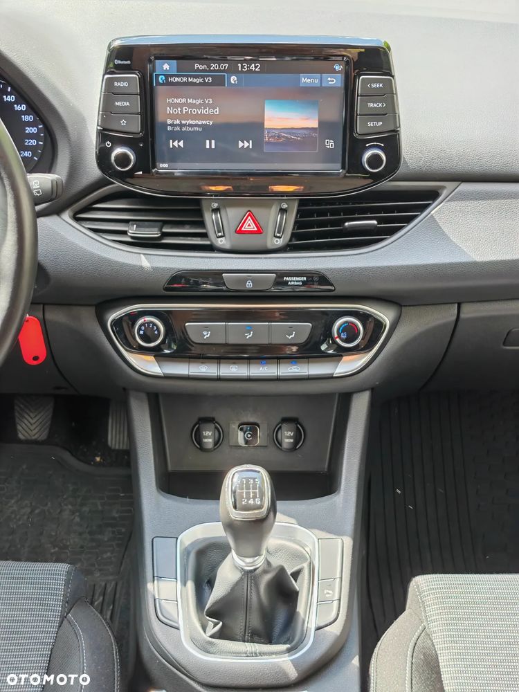 Hyundai i30 1.5 DPI Modern - 21