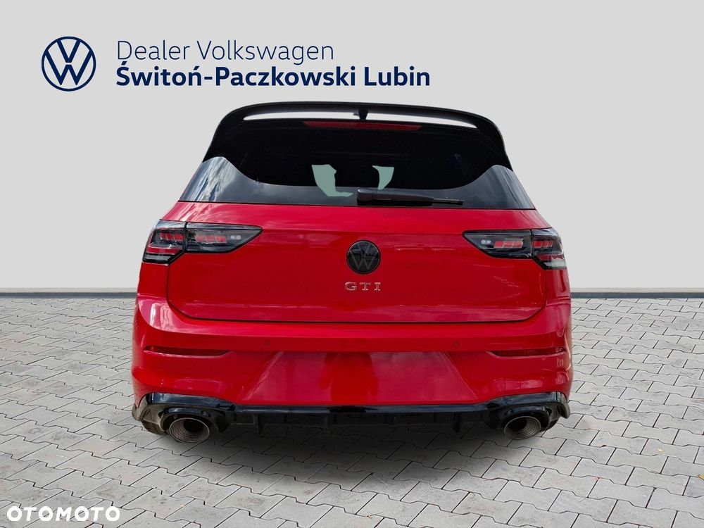 Volkswagen Golf - 4
