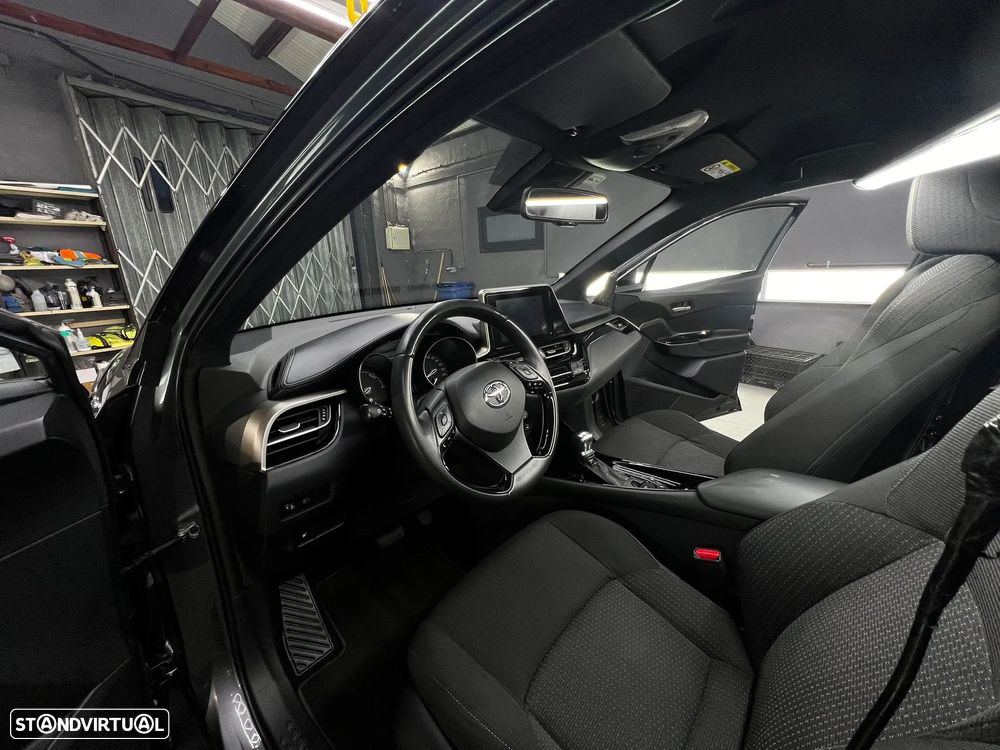 Toyota C-HR 1.8 HSD Comfort+P.Style - 2