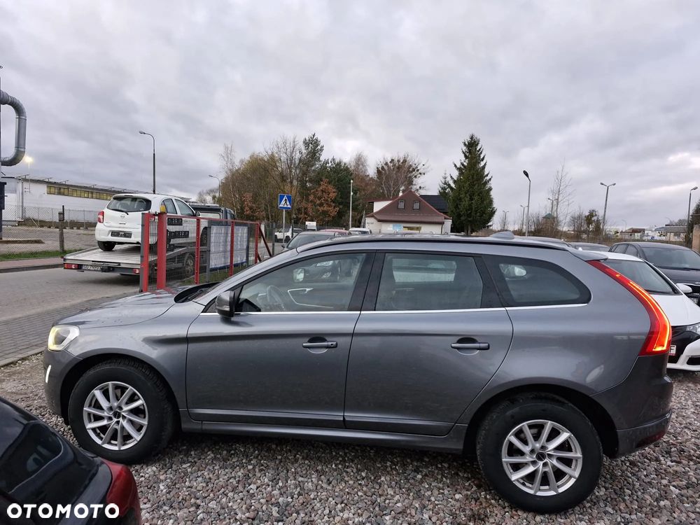 Volvo XC 60 D3 Momentum - 11