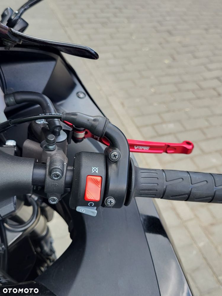 Kawasaki ZZR - 9