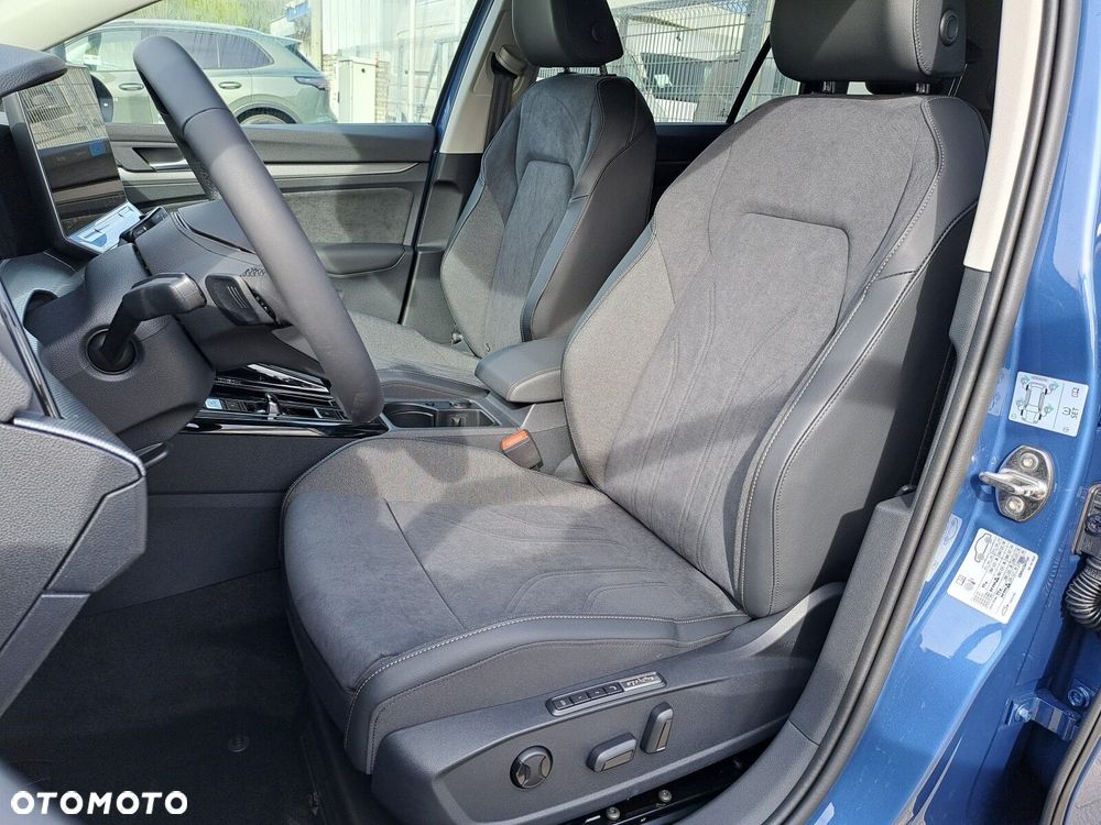 Volkswagen Golf Variant 1.5 eTSI mHEV Style DSG - 11