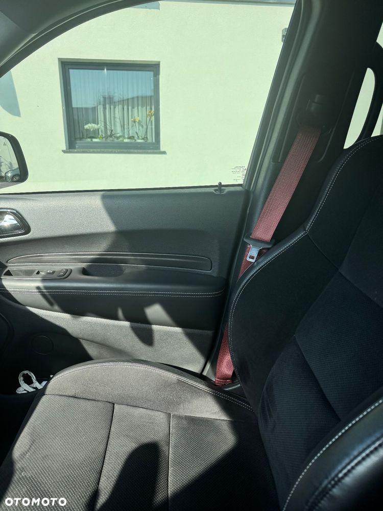 Dodge Durango 6.4 SRT - 11