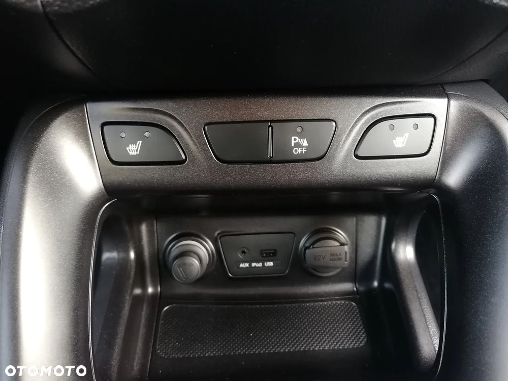 Hyundai ix35 1.6 2WD Fifa World Cup Edition - 21