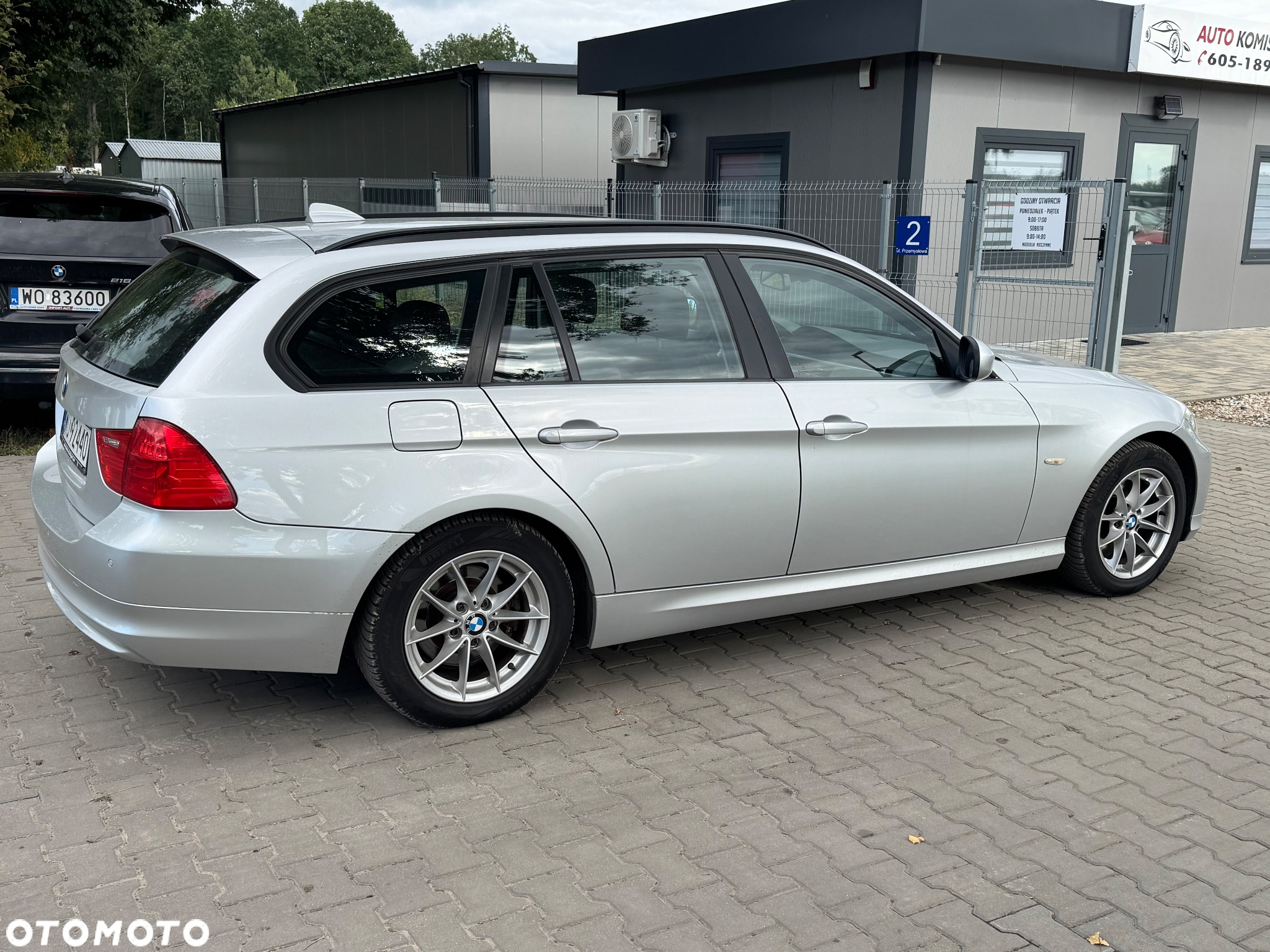 BMW Seria 3 320d DPF Touring - 6