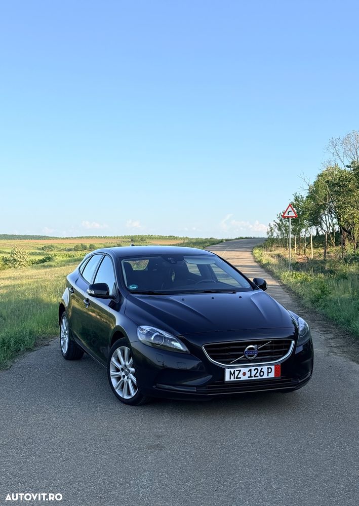 Volvo V40 D3 Geartronic Summum - 1