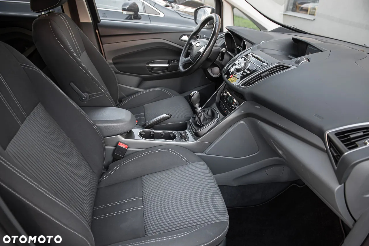 Ford C-MAX 2.0 TDCi Titanium - 31