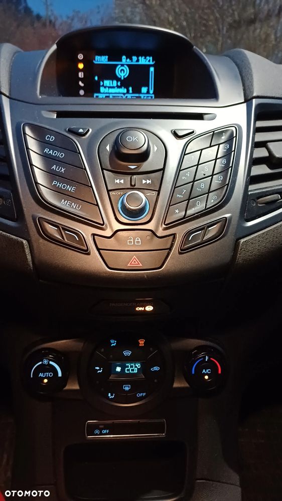 Ford Fiesta 1.0 EcoBoost Trend - 9