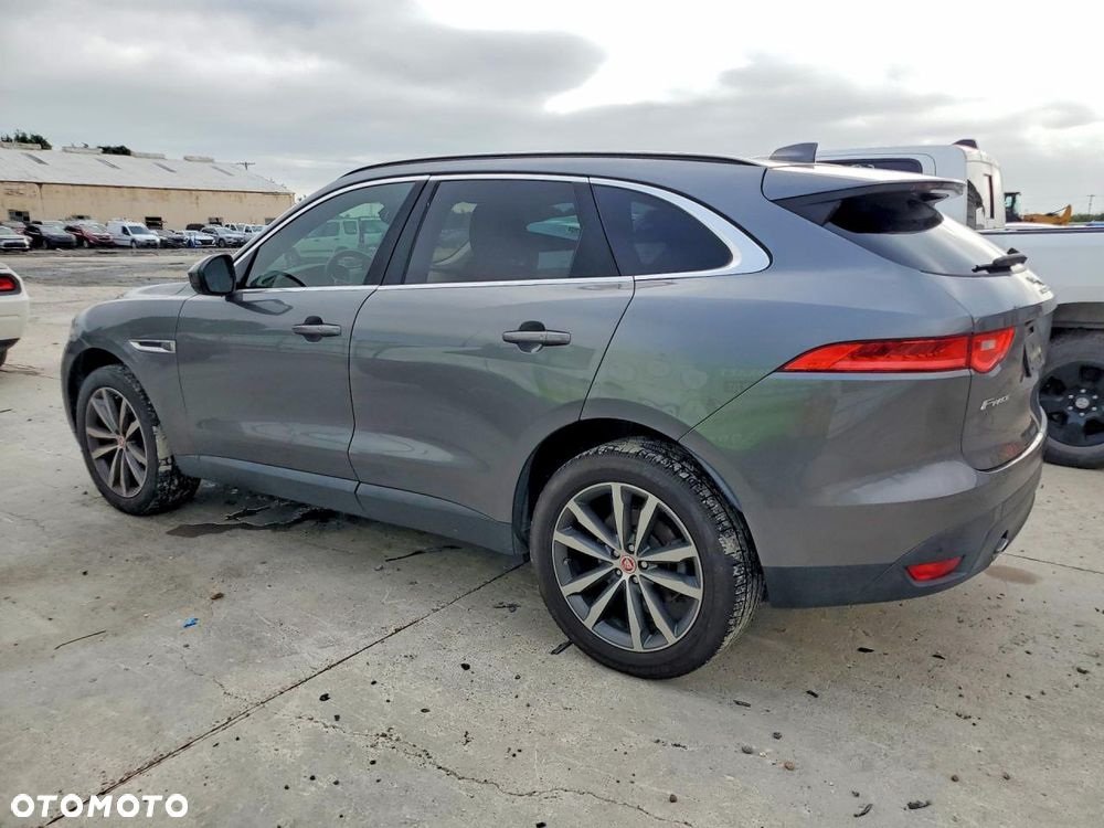 Jaguar F-Pace 25t AWD Prestige - 5