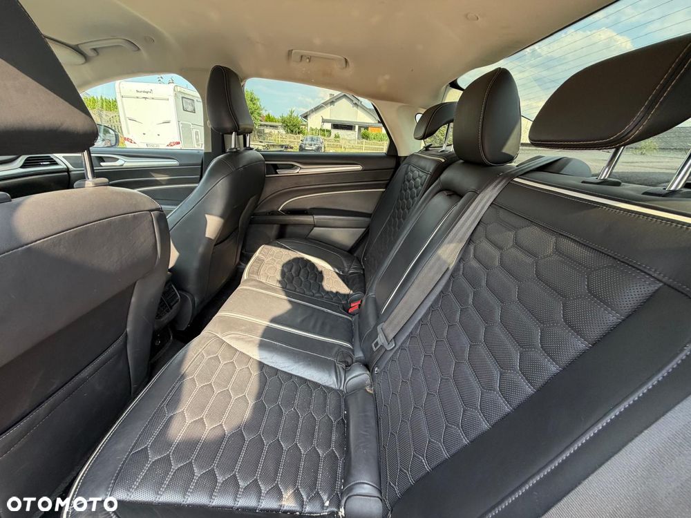 Ford Mondeo 2.0 Hybrid Vignale - 12