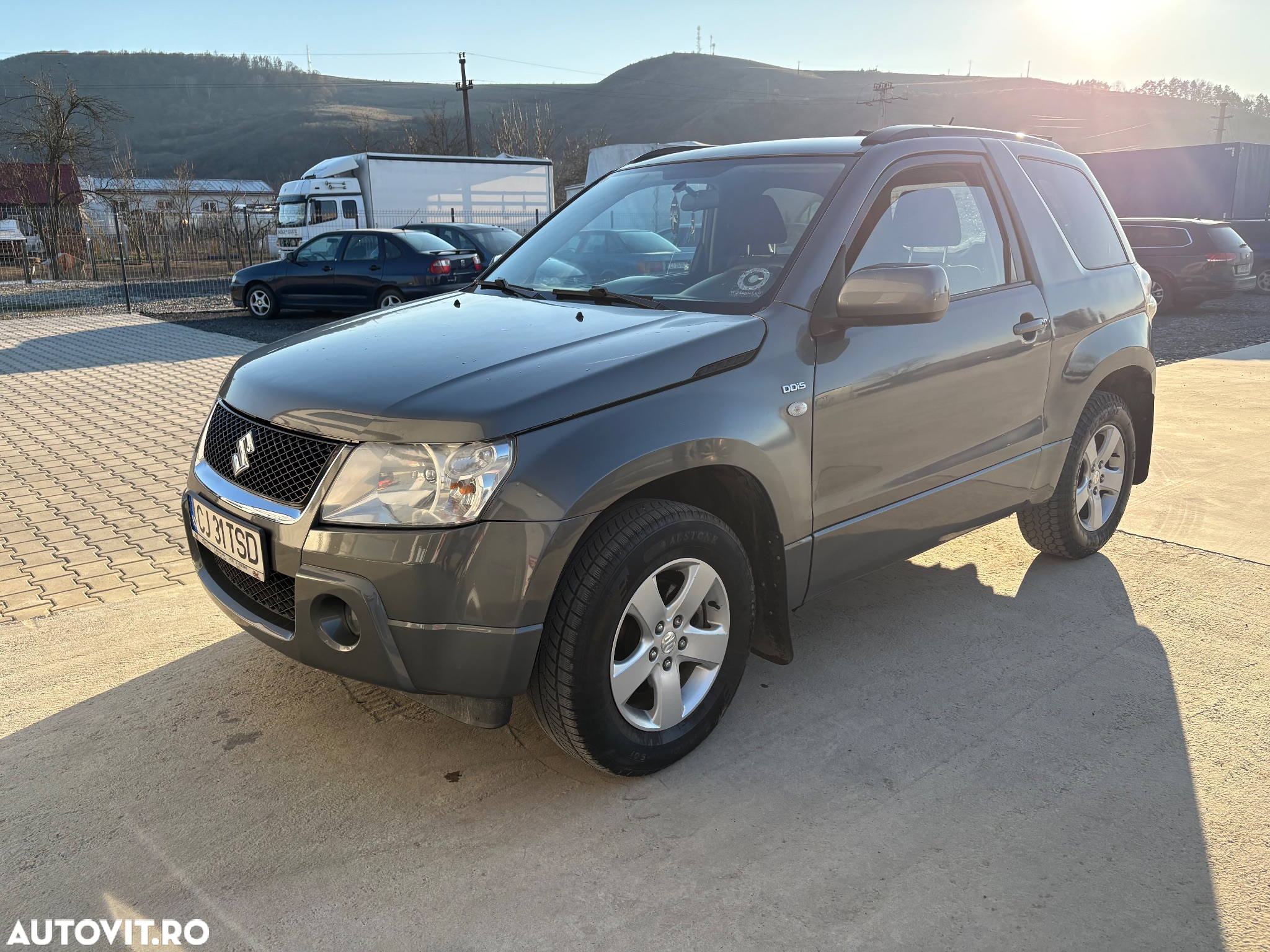 Suzuki Grand Vitara 1.9 DDiS Comfort DPF - 2