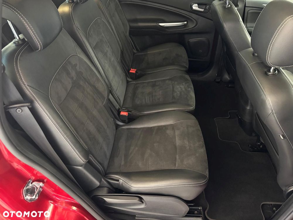 Ford S-Max 2.0 TDCi DPF Titanium X - 31