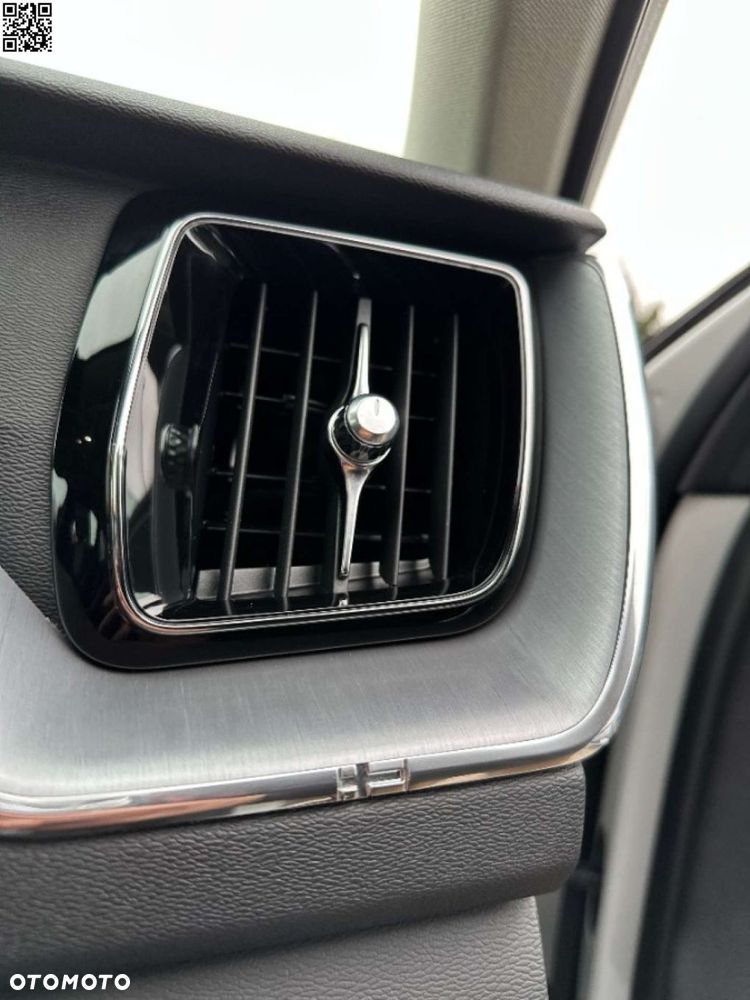 Volvo XC 60 D3 Momentum - 32