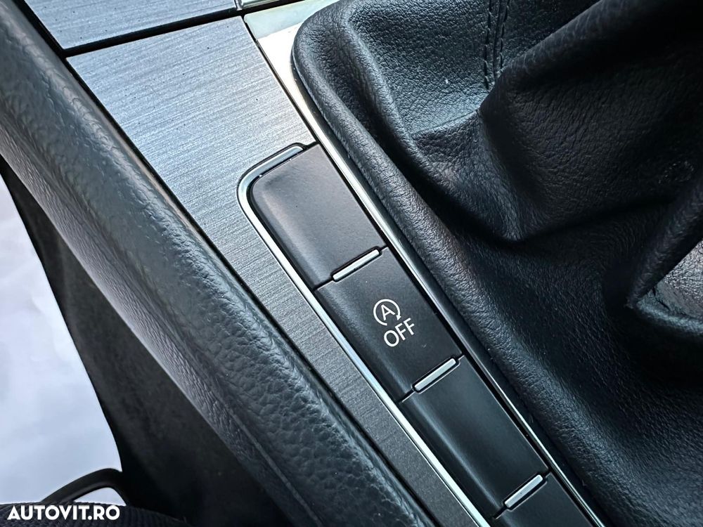 Volkswagen Golf - 18
