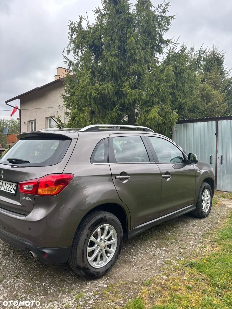 Mitsubishi ASX - 10