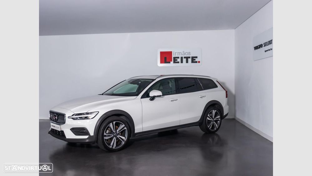 Volvo V60 Cross Country 2.0 B4 Geartronic - 3