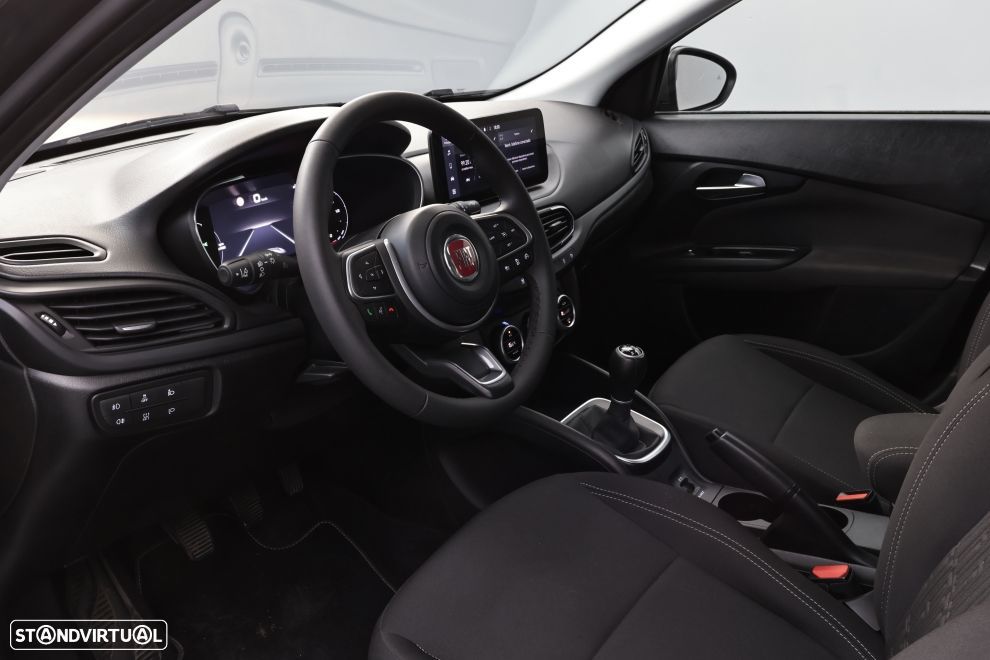 Fiat Tipo Station Wagon Cross 1.0 GSE T3 Cross - 27