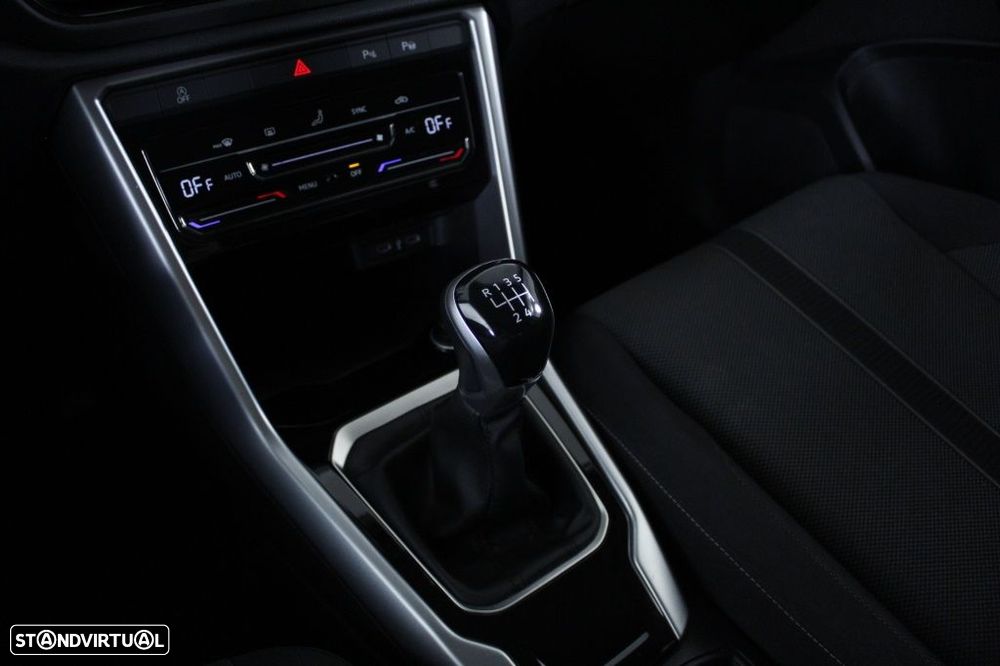 VW T-Roc 1.0 TSI Life - 32