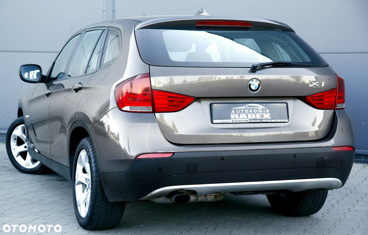 BMW X1 sDrive18i - 23