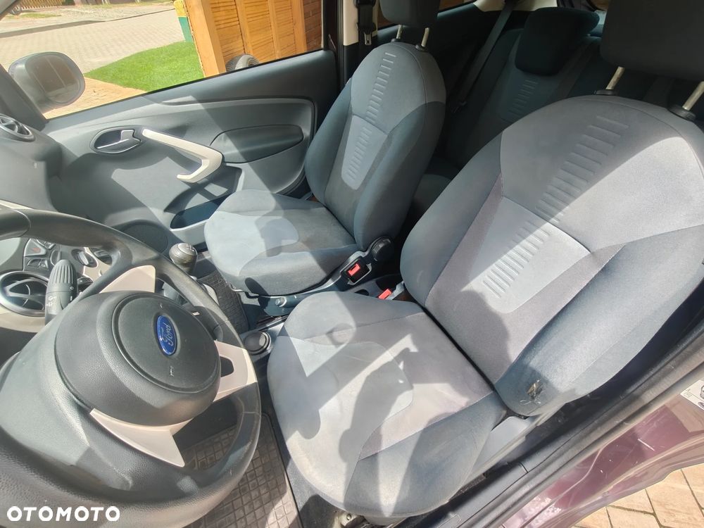Ford KA - 10
