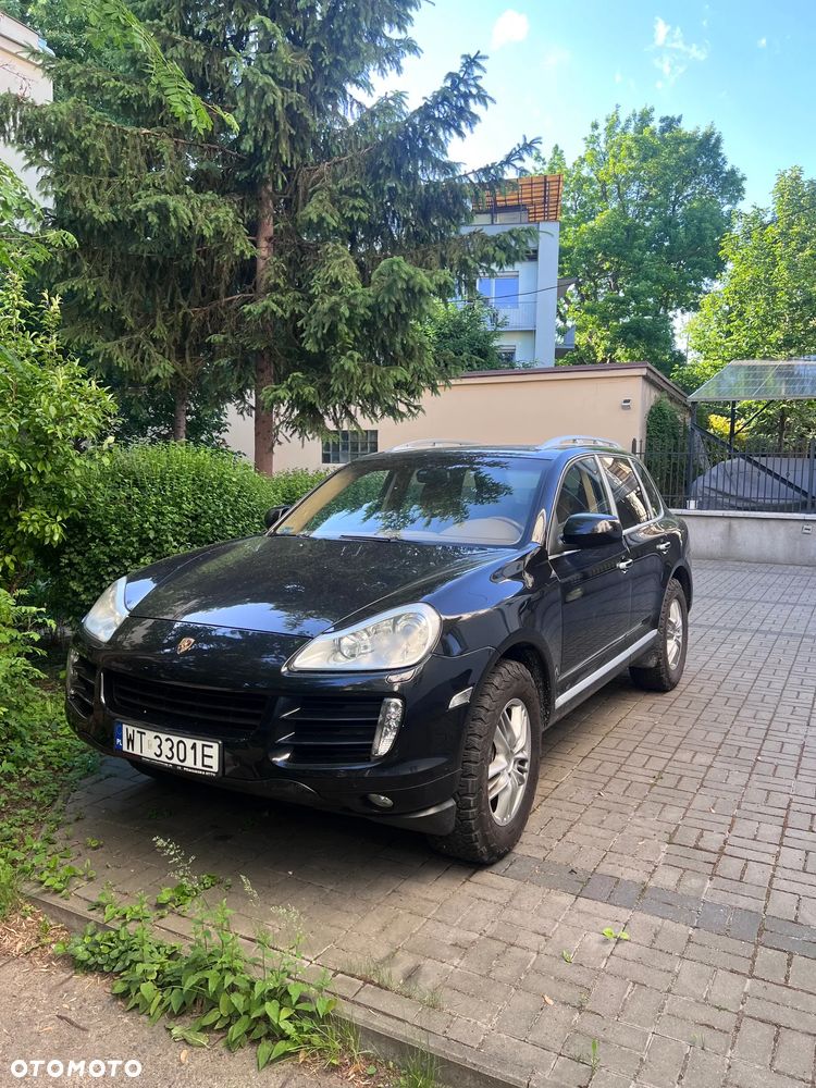 Porsche Cayenne - 2