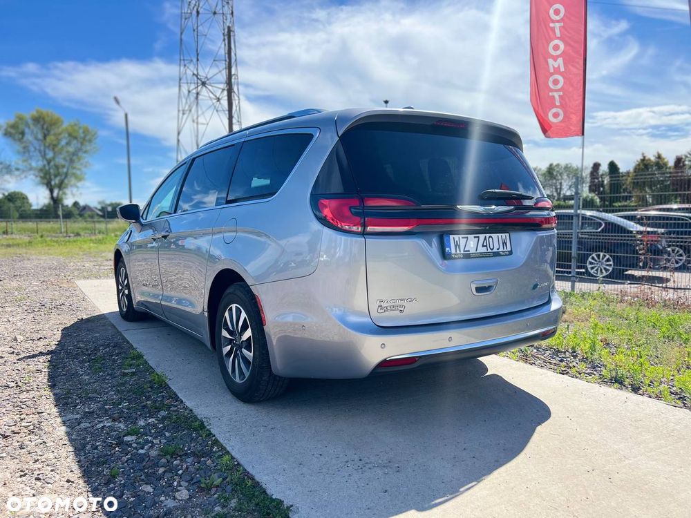 Chrysler Pacifica - 6