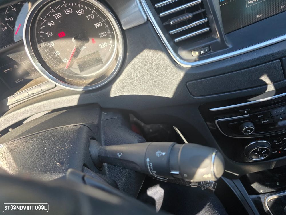 Peugeot 508 RXH BlueHDi 180 EAT6 Stop&Start - 33