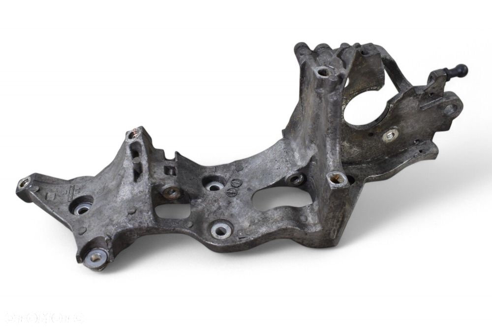 Łapa Alternatora VW PASSAT B8 AUDI A4 B9 SEAT ATECA 1.6 2.0 TDI 04L903143D - 1