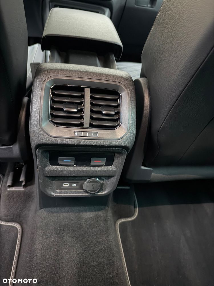 Volkswagen Tiguan - 28