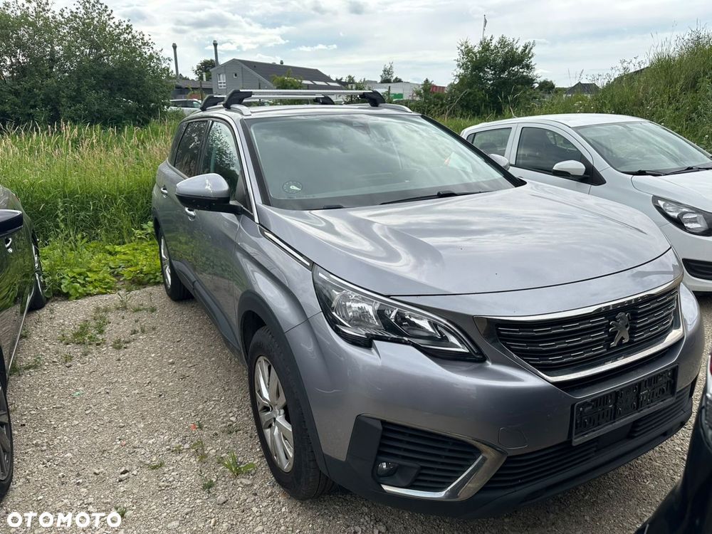 Peugeot 5008 1.2 PureTech Access - 2