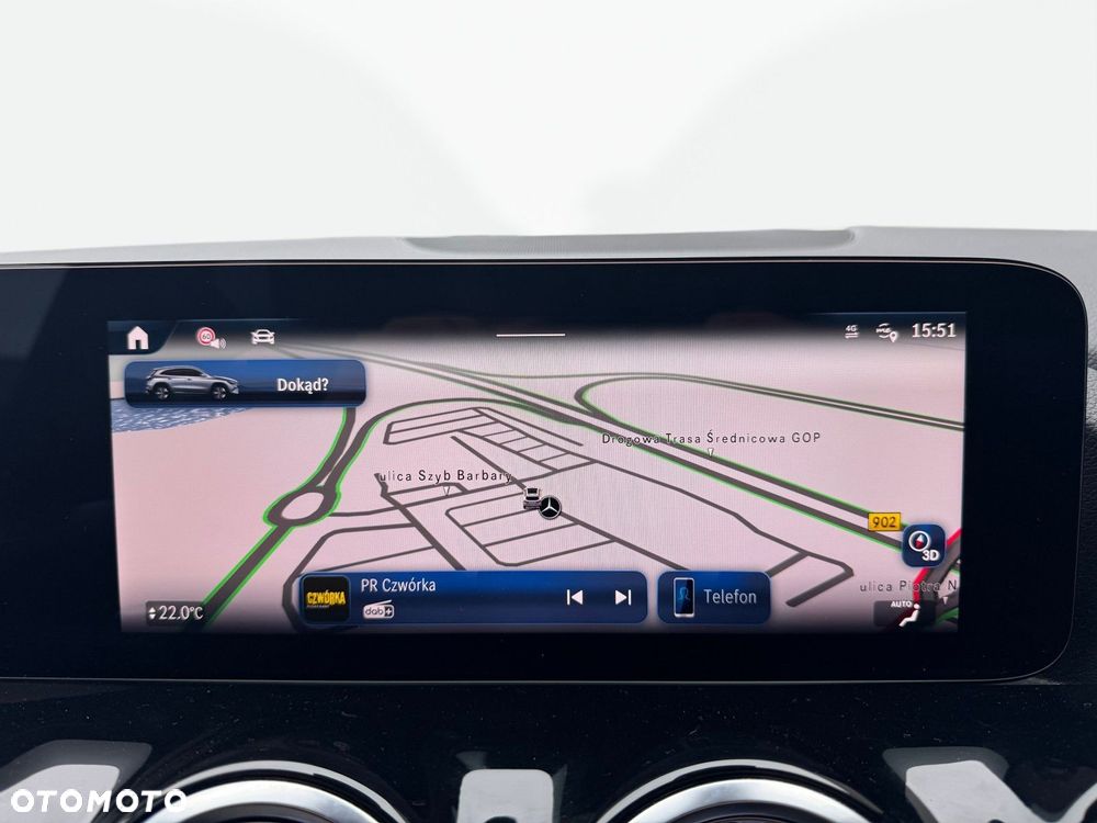 Mercedes-Benz GLA - 21