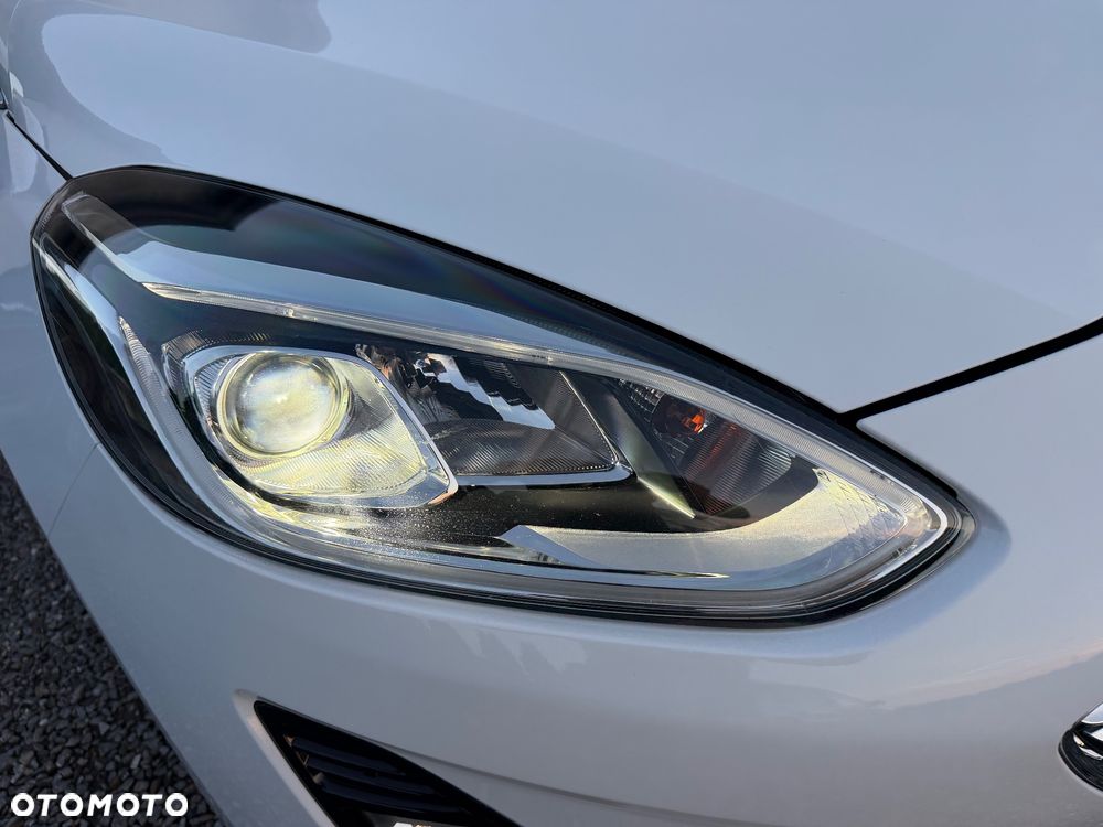 Ford Fiesta 1.0 EcoBoost S&S TITANIUM - 27