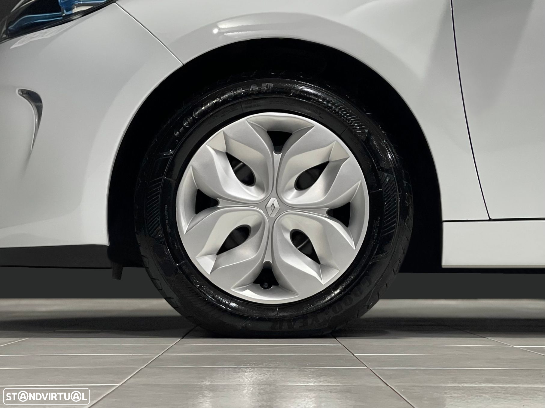 Renault Zoe (c/ Bateria) Life - 13