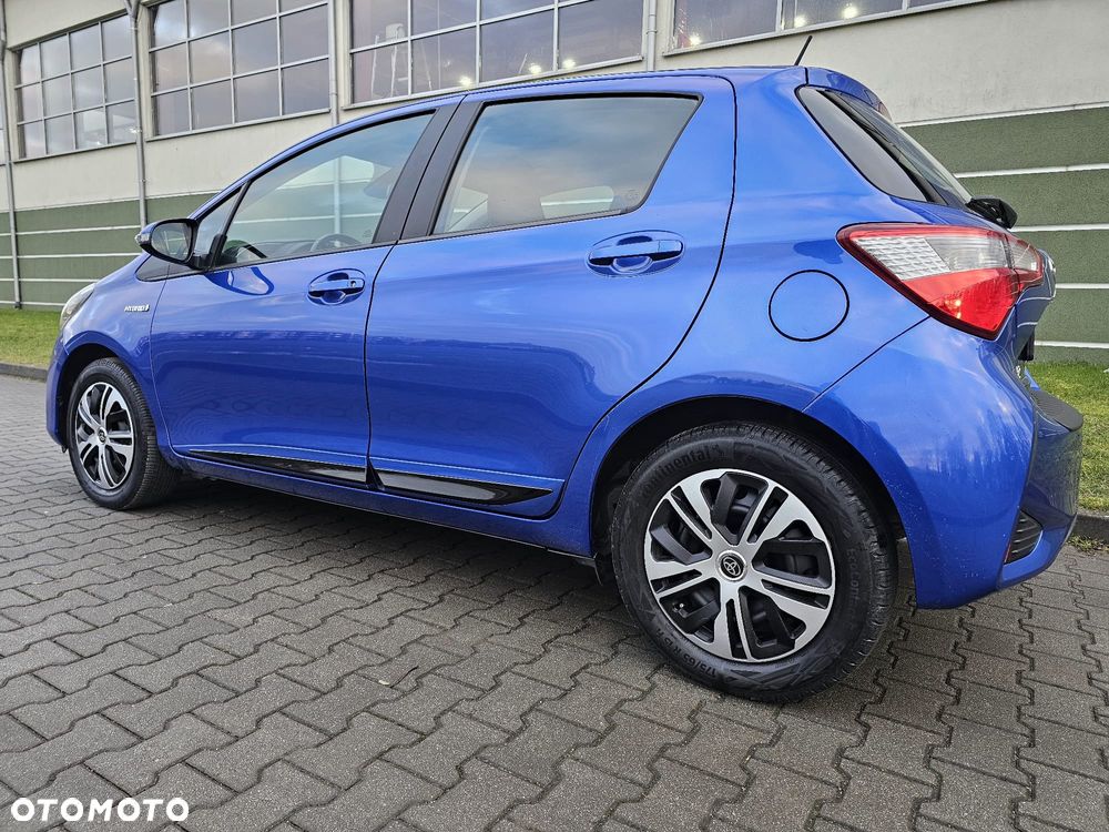 Toyota Yaris Hybrid 100 Premium EU6 - 10