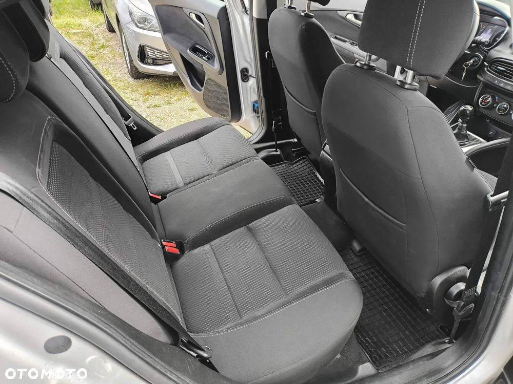 Fiat Tipo 1.4 16v Lounge EU6d - 11