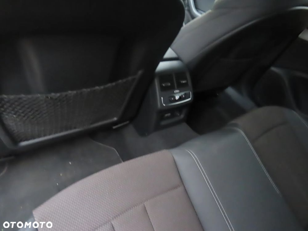 Audi A5 Sportback 40 TDI S tronic S line - 17