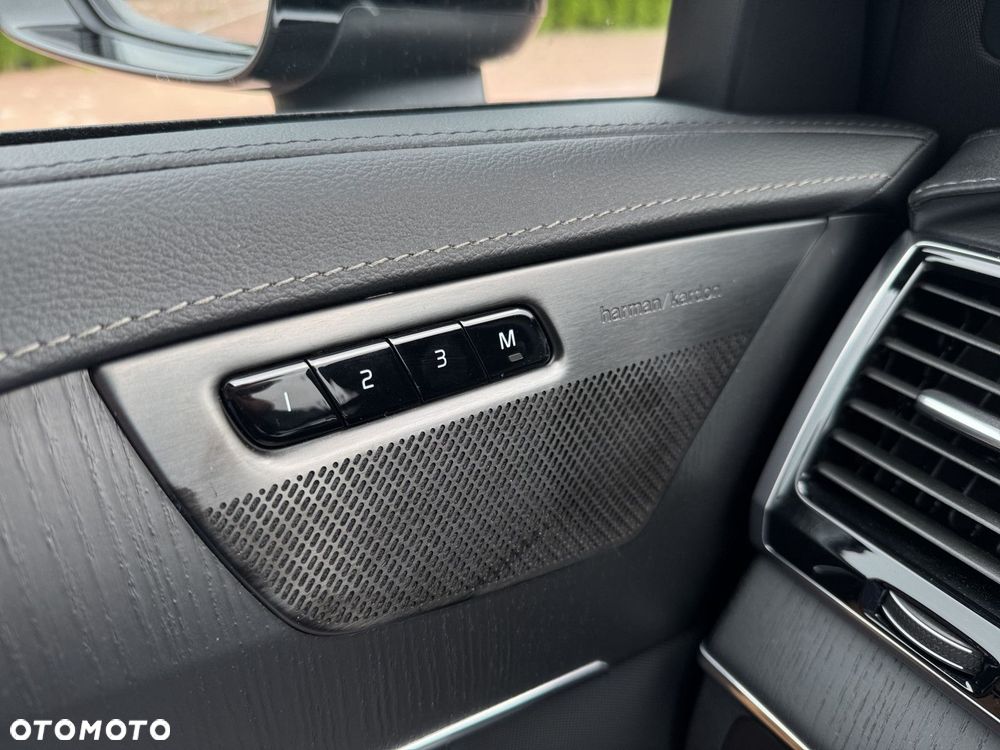 Volvo XC 90 - 33