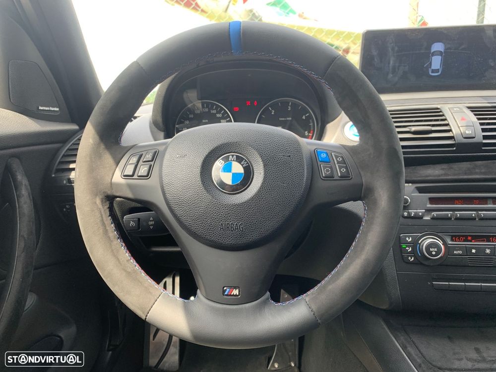 BMW 118 d Pack M - 24