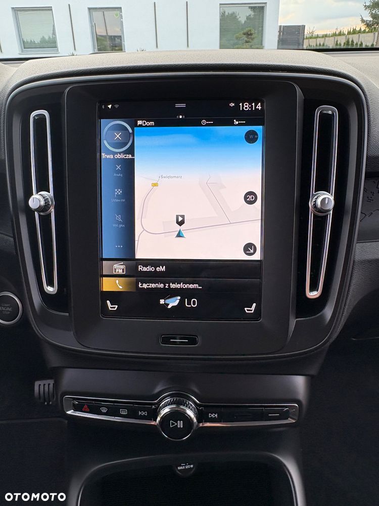 Volvo XC 40 T3 Momentum Pro - 31