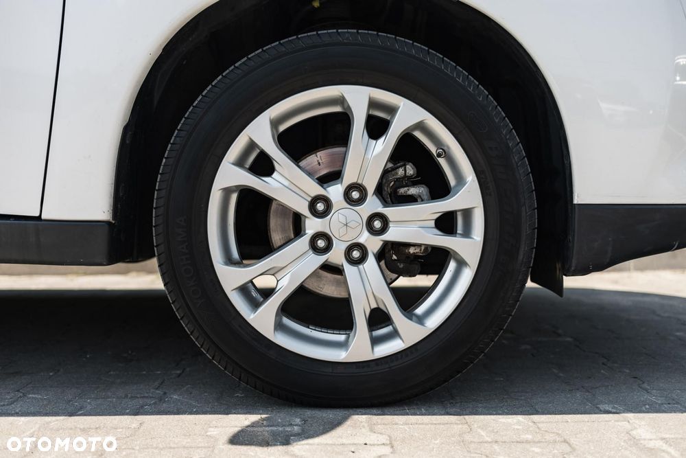 Mitsubishi Outlander 2.2 DID Intense - 37