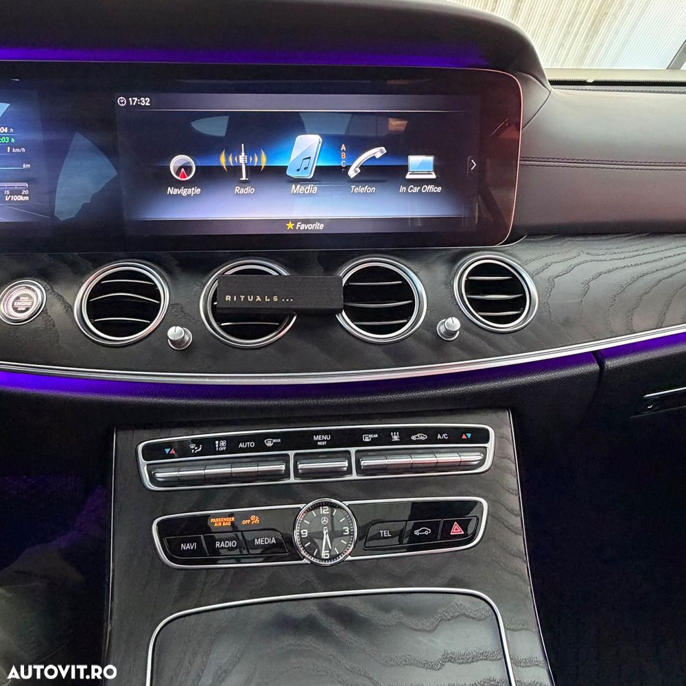 Mercedes-Benz E 300 de 9G-TRONIC - 20