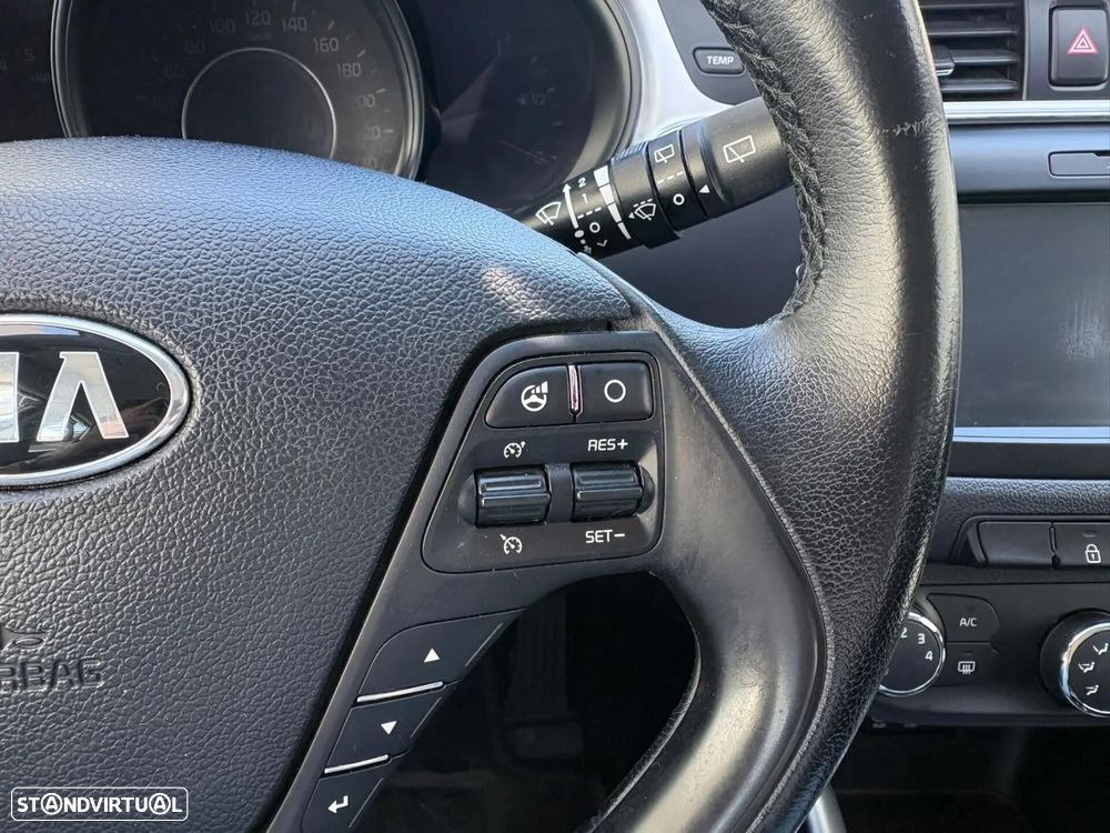 Kia Ceed SW 1.6 CRDi Nav Line - 40