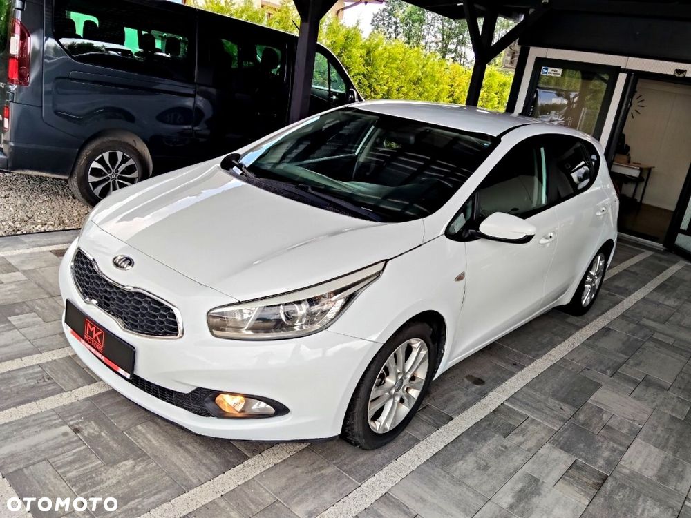 Kia Ceed - 1