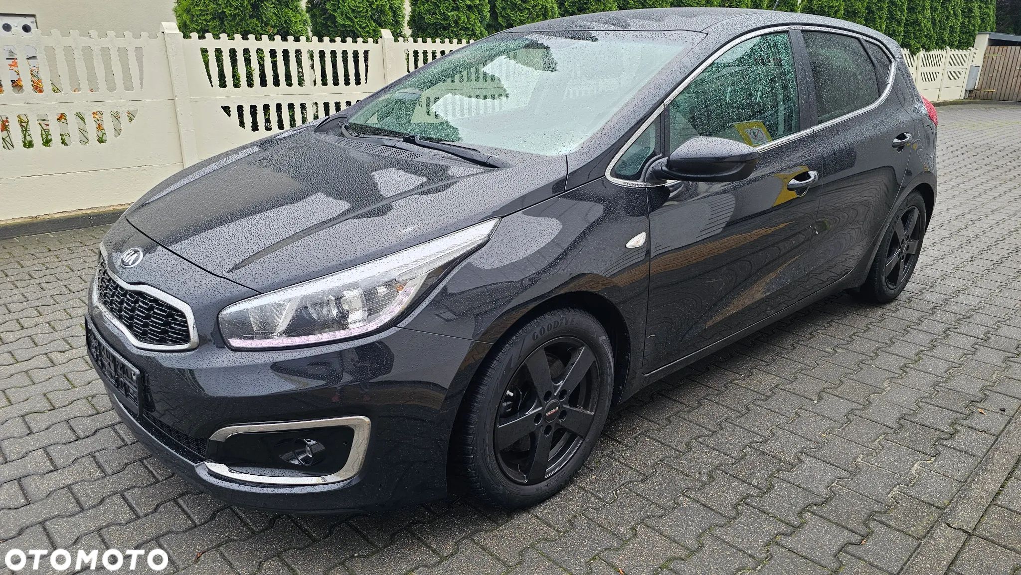 Kia Ceed 1.4 CVVT Dream-Team Edition - 1