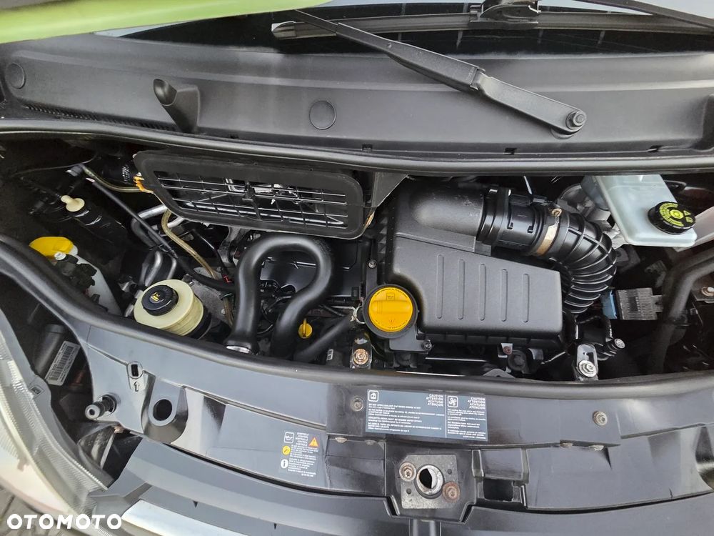 Opel Vivaro - 34