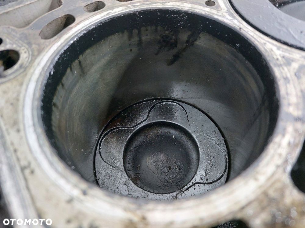 Blok silnika BMW E60 2003-2010 3,0 D 31286094 - 8