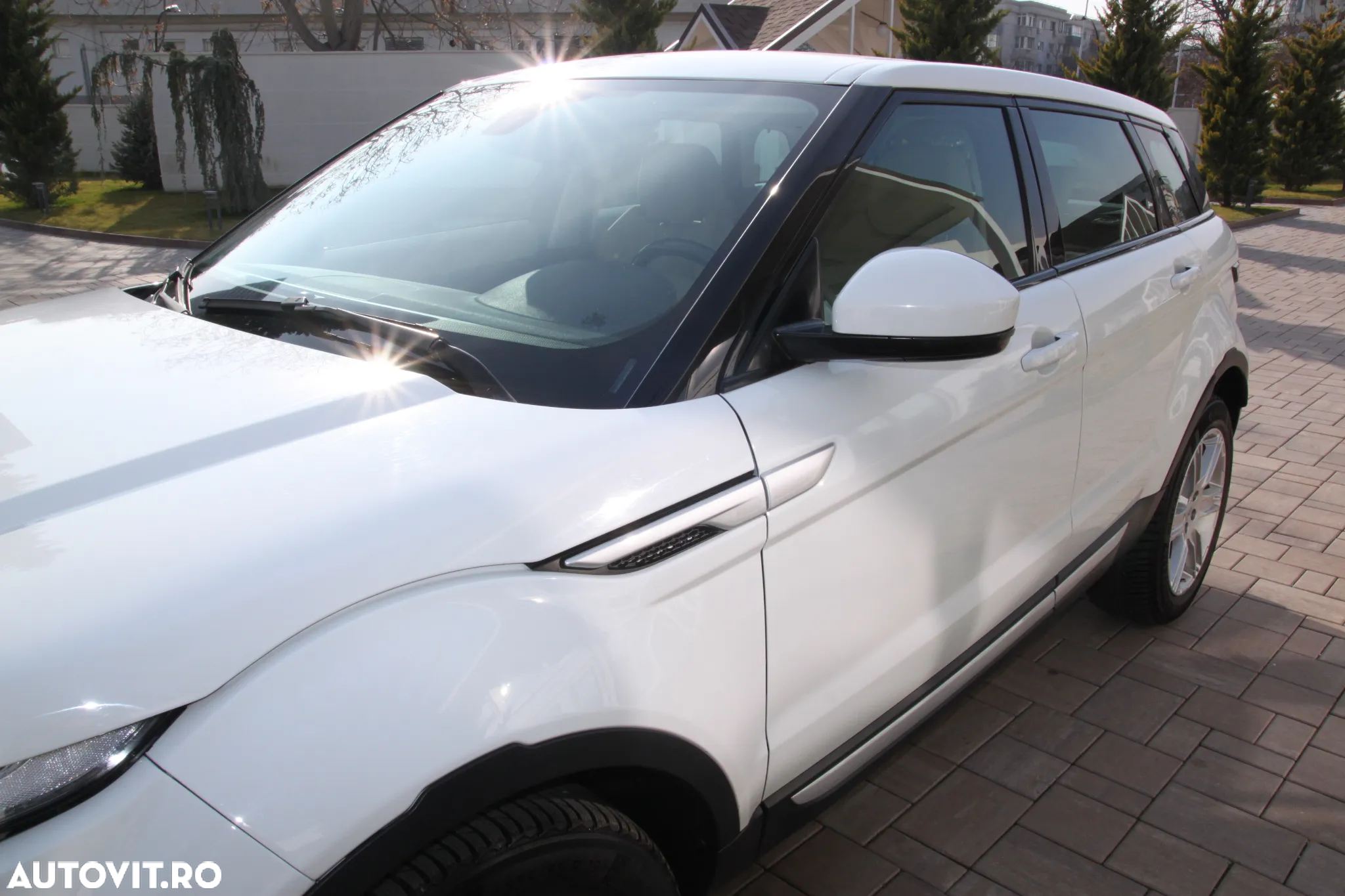 Land Rover Range Rover Evoque 2.2 TD4 Pure Tech - 24